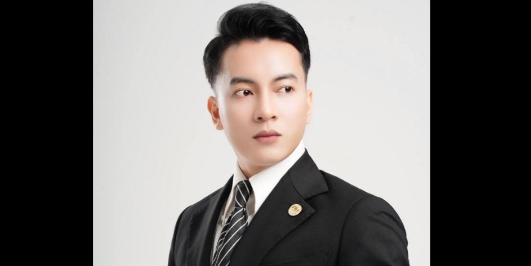 Thông tin nghề nghiệp và học vấn của CEO Hồng Minh